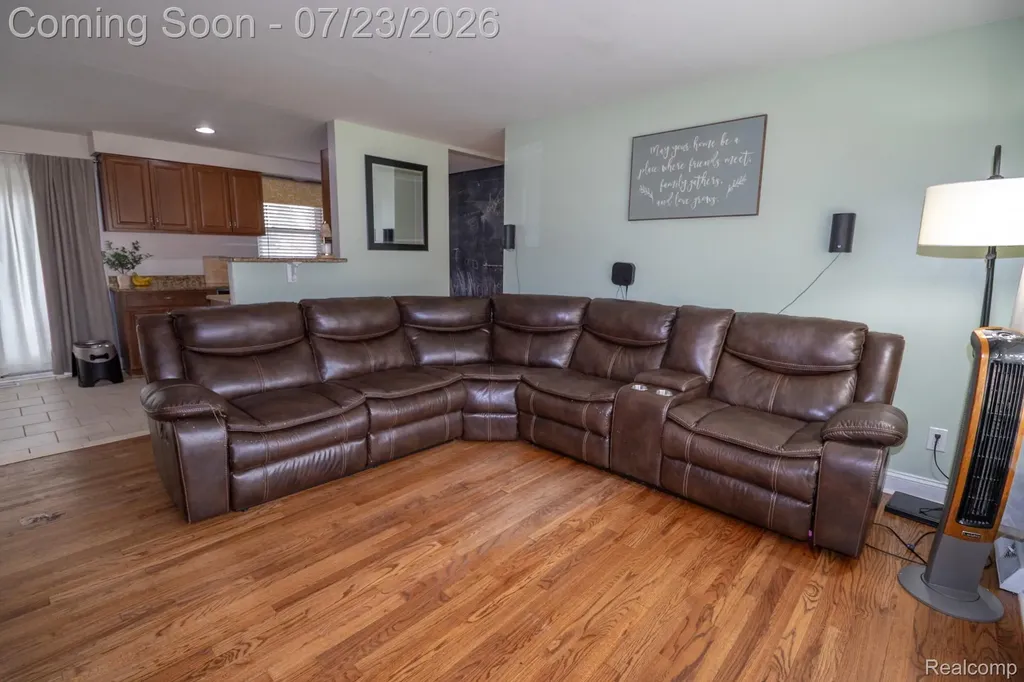 34011 Majestic Street Westland City MI 48185