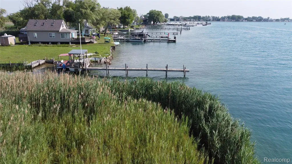 8350 Sni Bora Clay Township MI 48001