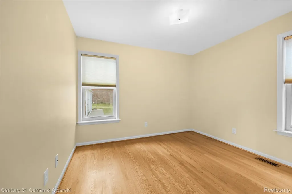 23035 Marlboro Street Dearborn City MI 48128