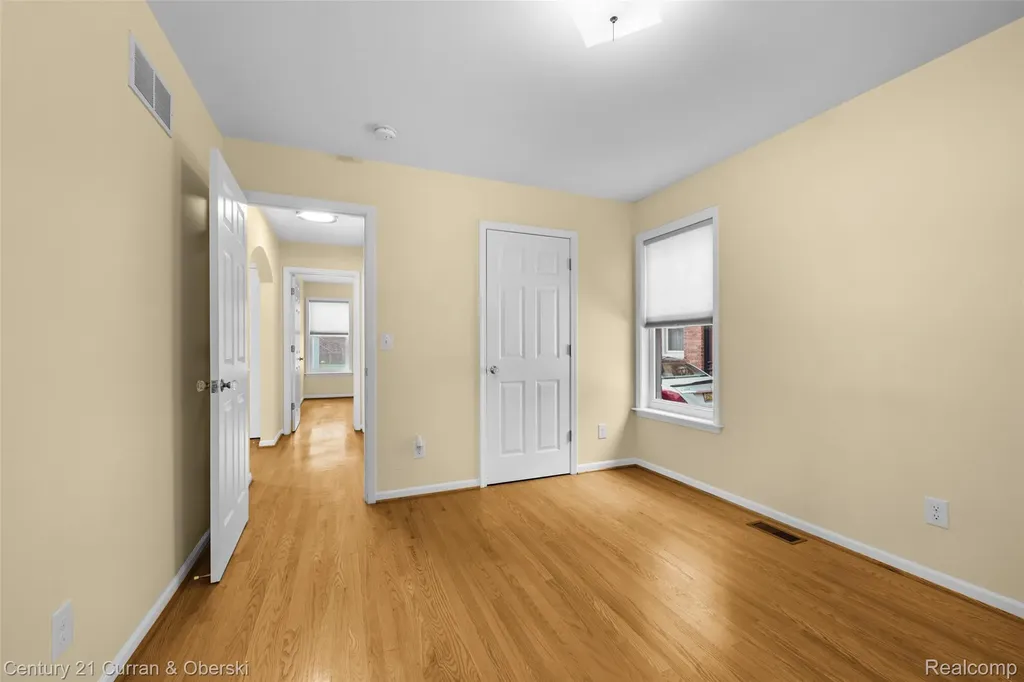 23035 Marlboro Street Dearborn City MI 48128