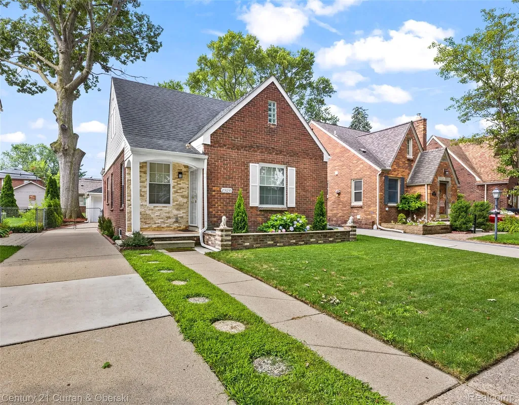 23035 Marlboro Street Dearborn City MI 48128