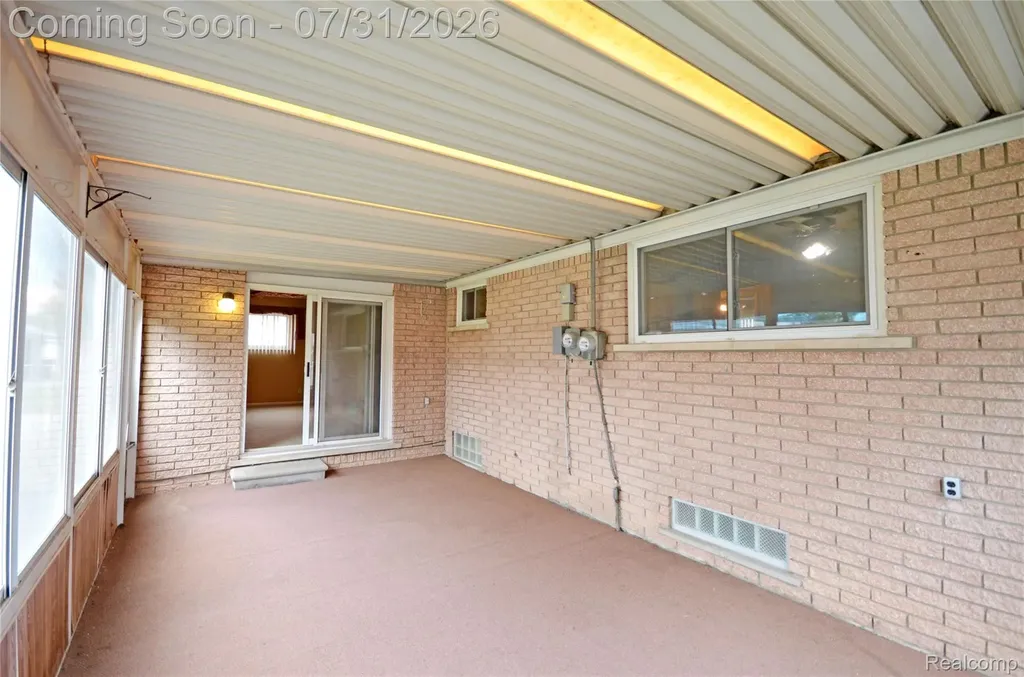 33509 Stonewood Drive Sterling Heights City MI 48312