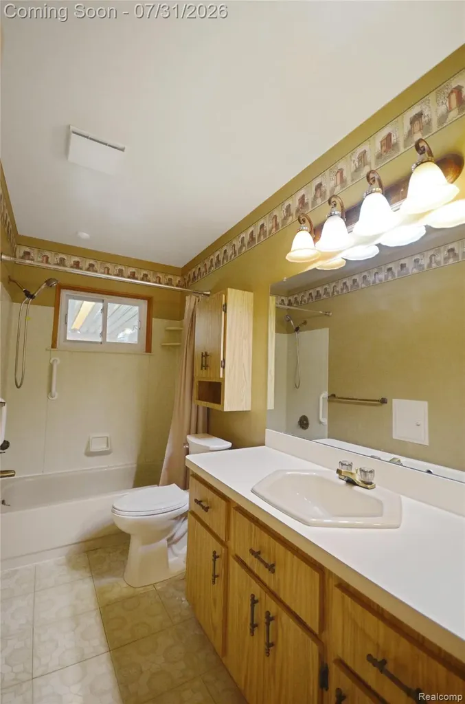33509 Stonewood Drive Sterling Heights City MI 48312