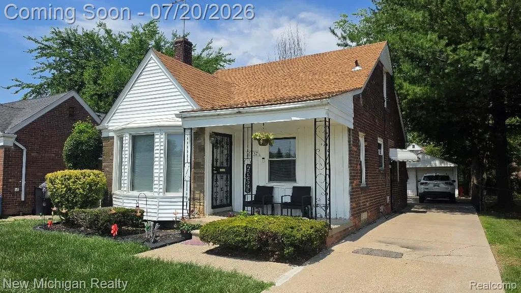 16237 Edmore Drive Detroit City MI 48205