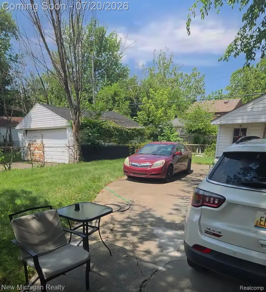 16237 Edmore Drive Detroit City MI 48205