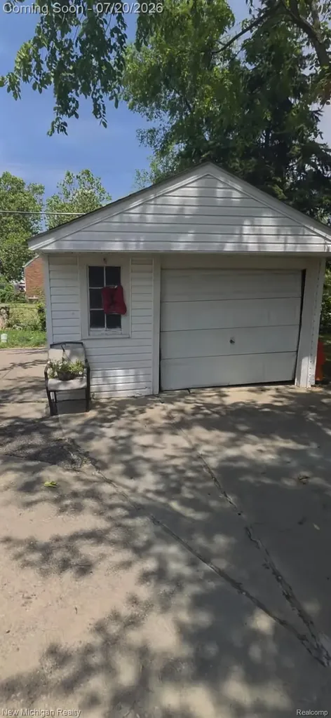 16237 Edmore Drive Detroit City MI 48205