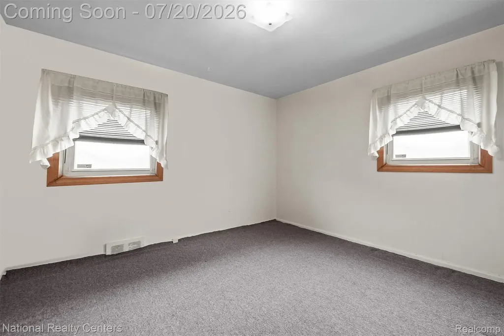 19801 Alger Street St. Clair Shores City MI 48080