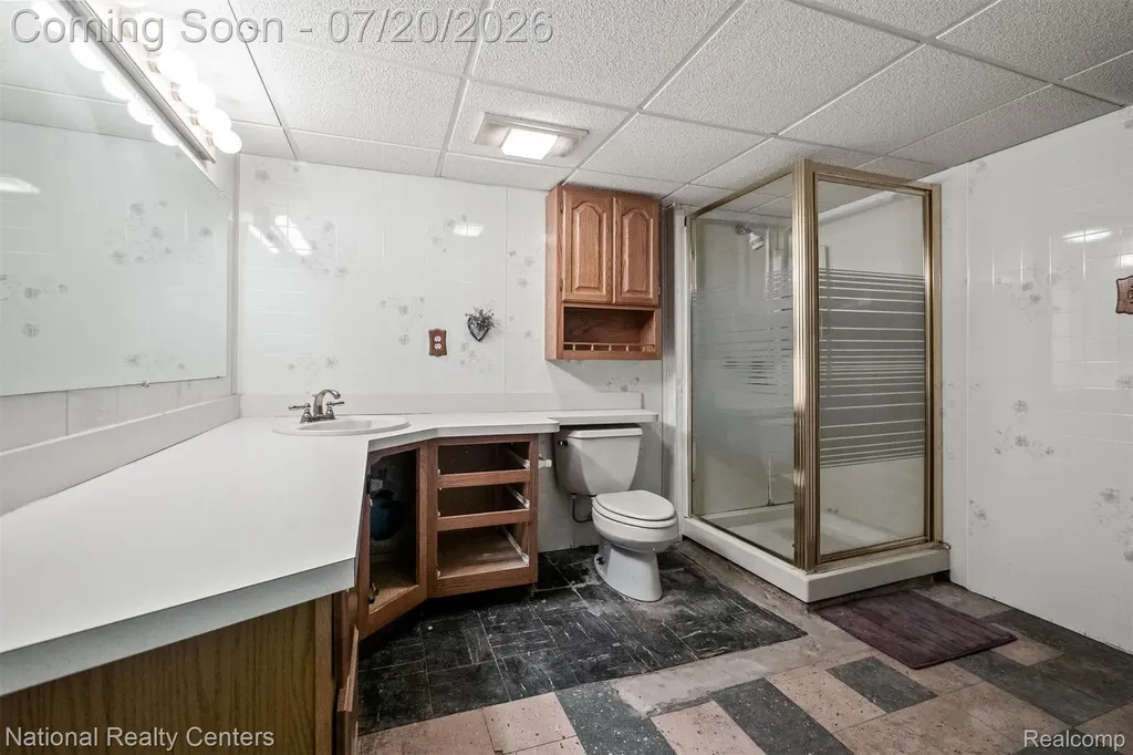 19801 Alger Street St. Clair Shores City MI 48080