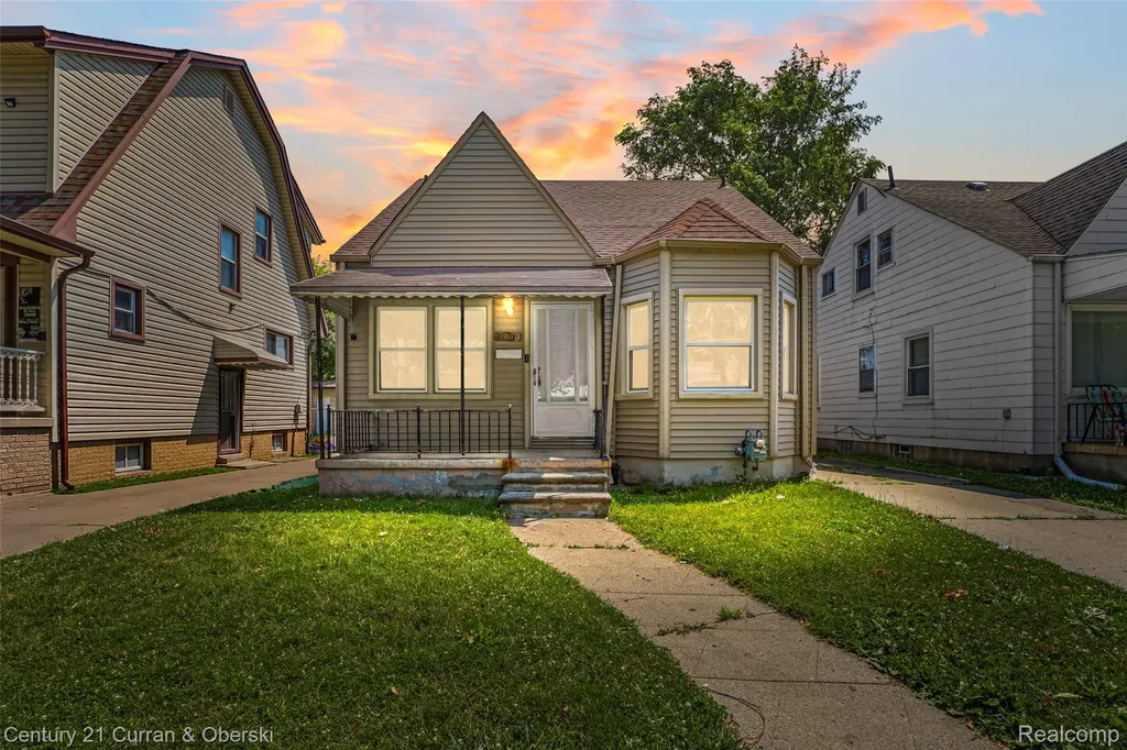 7910 Orchard Avenue Dearborn City MI 48126