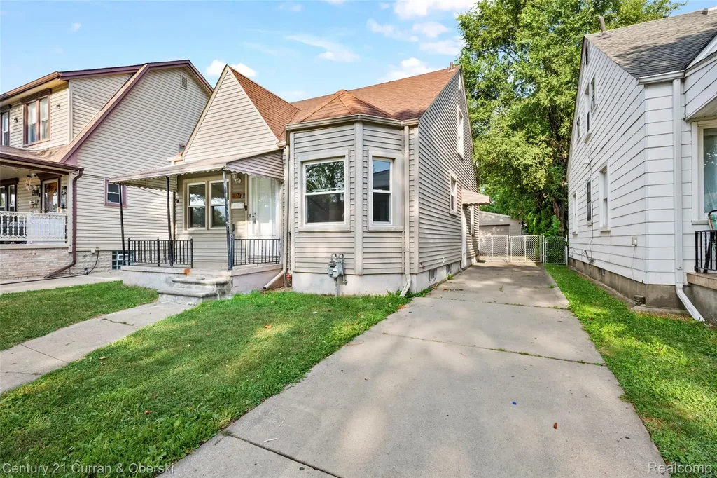 7910 Orchard Avenue Dearborn City MI 48126