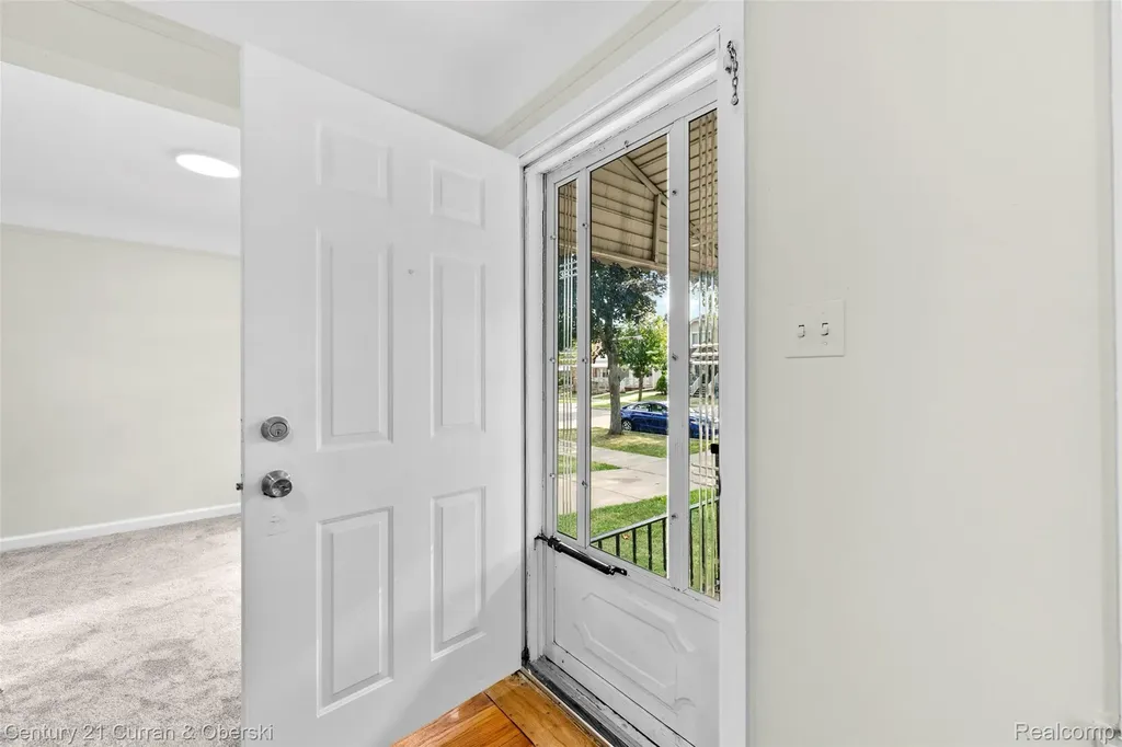 7910 Orchard Avenue Dearborn City MI 48126