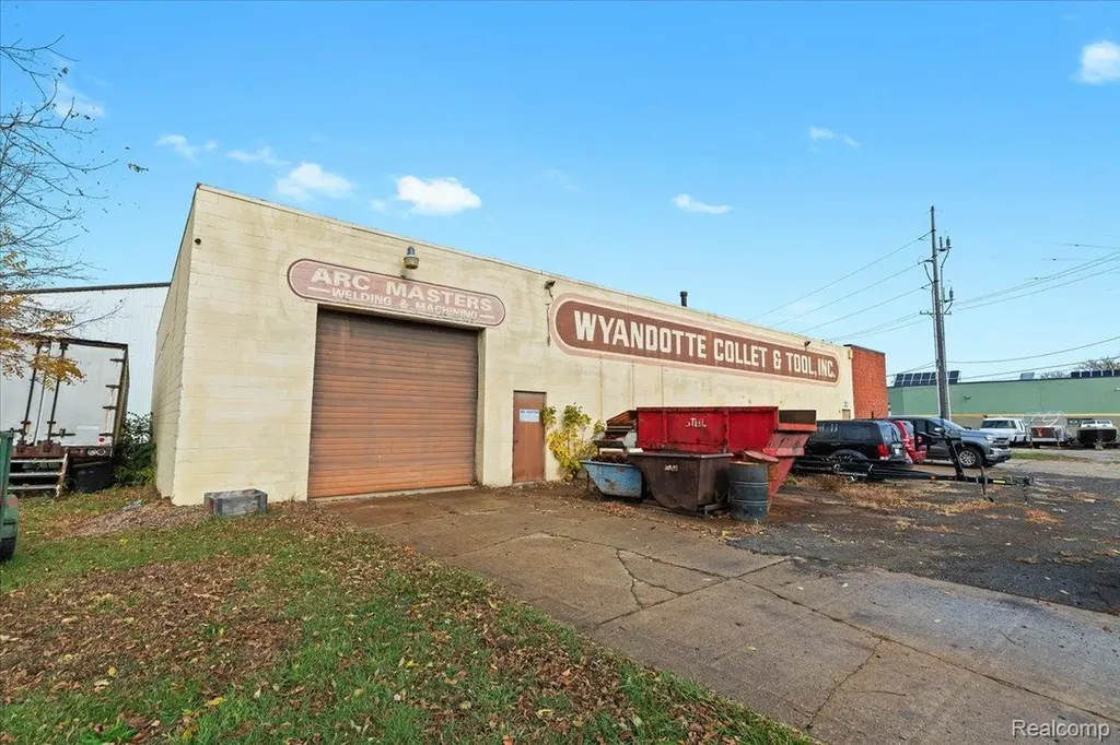 4070 5th Street Wyandotte City MI 48192