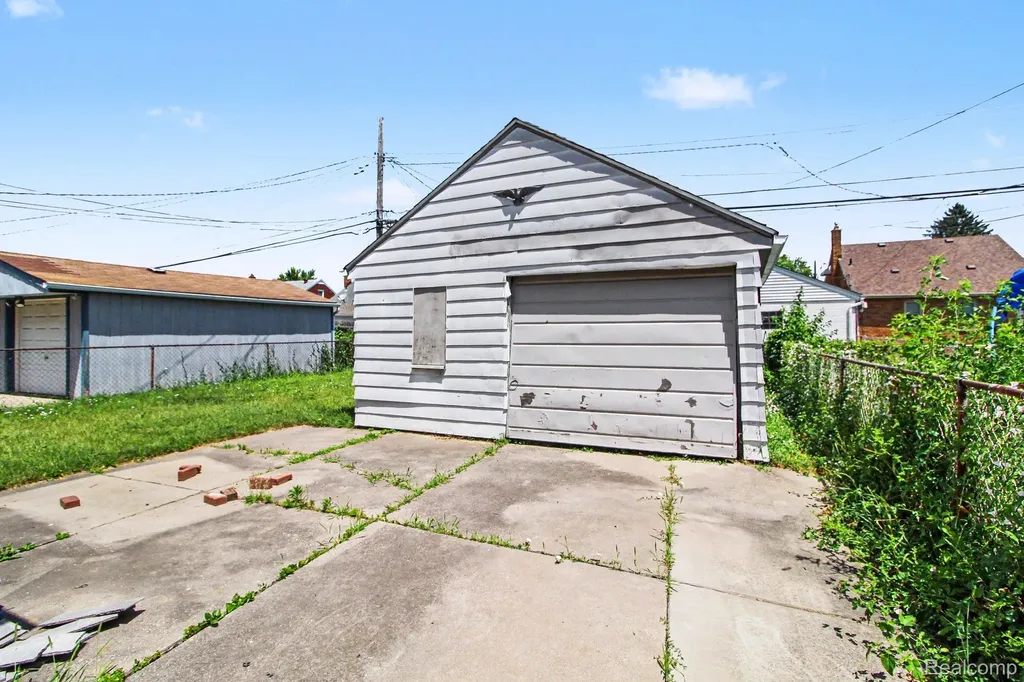1548 Cleveland Avenue Lincoln Park City MI 48146