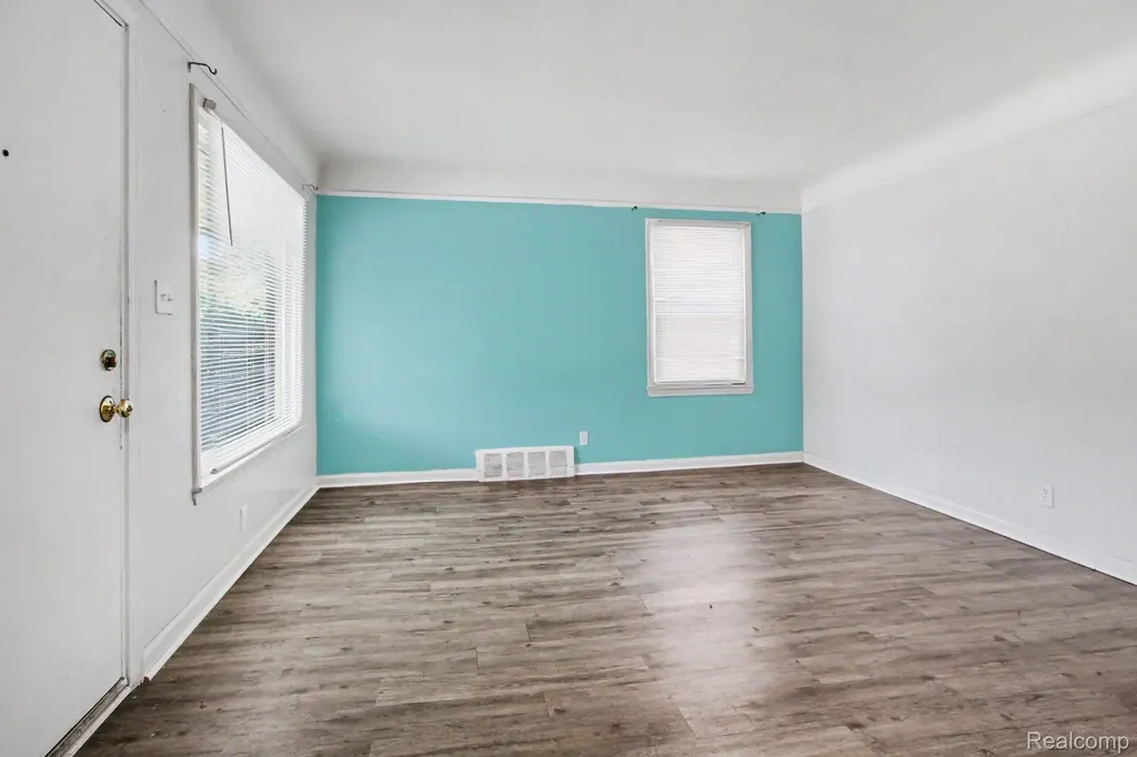 1548 Cleveland Avenue Lincoln Park City MI 48146