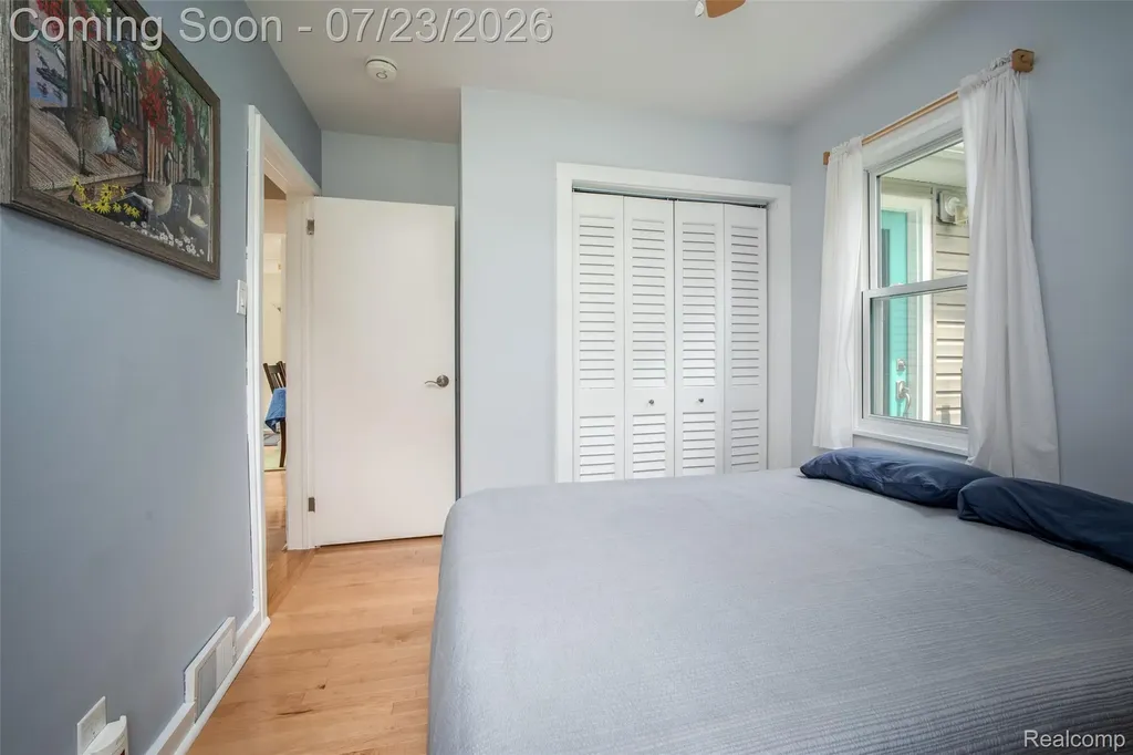 829 Francis Street Rochester Hills City MI 48307