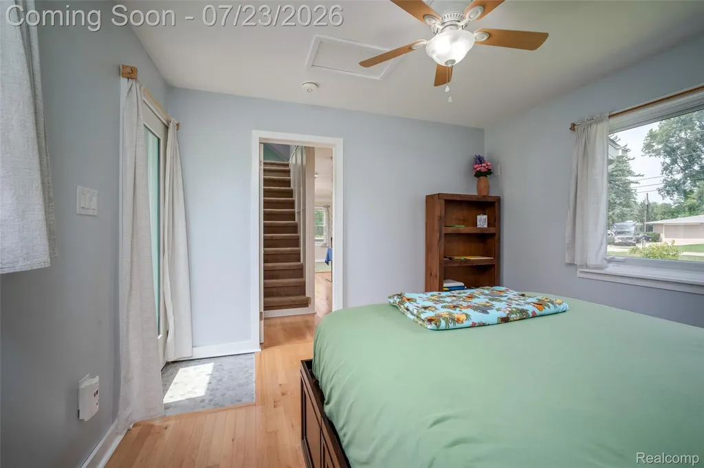 829 Francis Street Rochester Hills City MI 48307