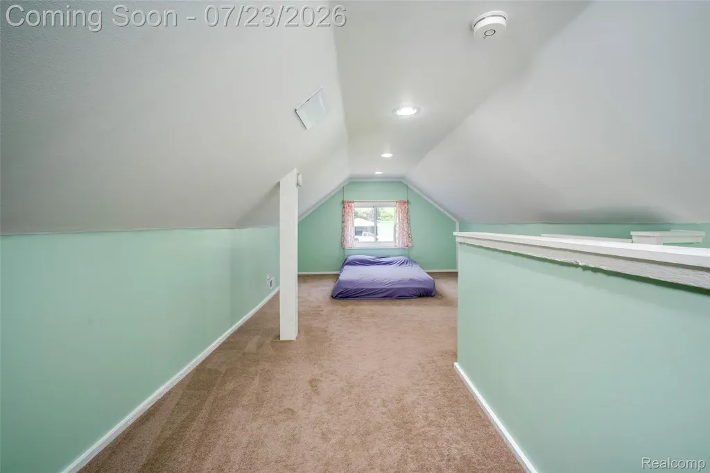 829 Francis Street Rochester Hills City MI 48307