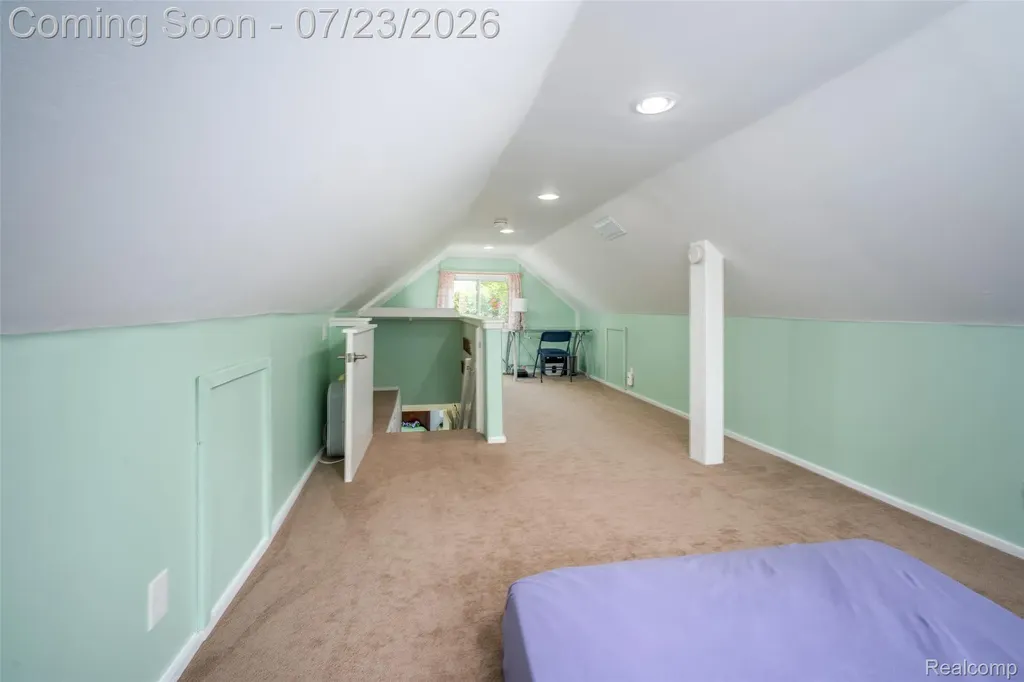 829 Francis Street Rochester Hills City MI 48307
