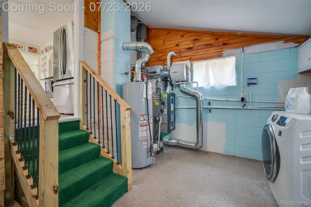 829 Francis Street Rochester Hills City MI 48307