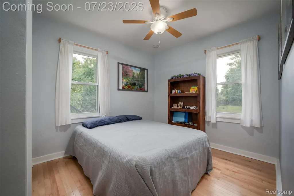 829 Francis Street Rochester Hills City MI 48307
