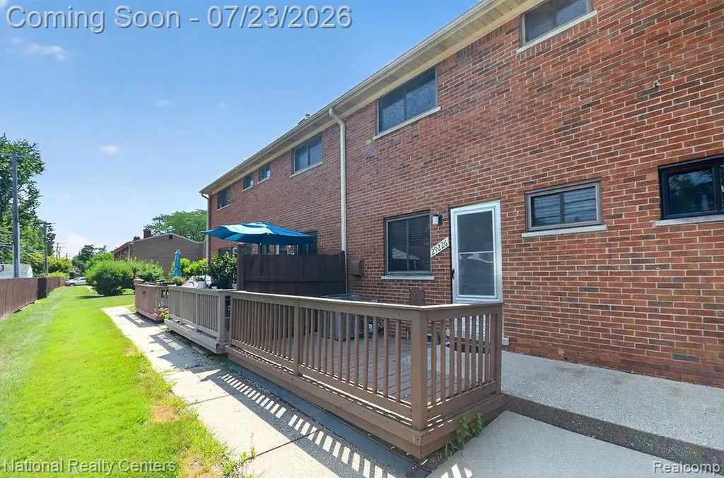 29226 Tessmer Court Madison Heights City MI 48071