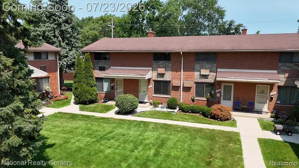 29226 Tessmer Court Madison Heights City MI 48071