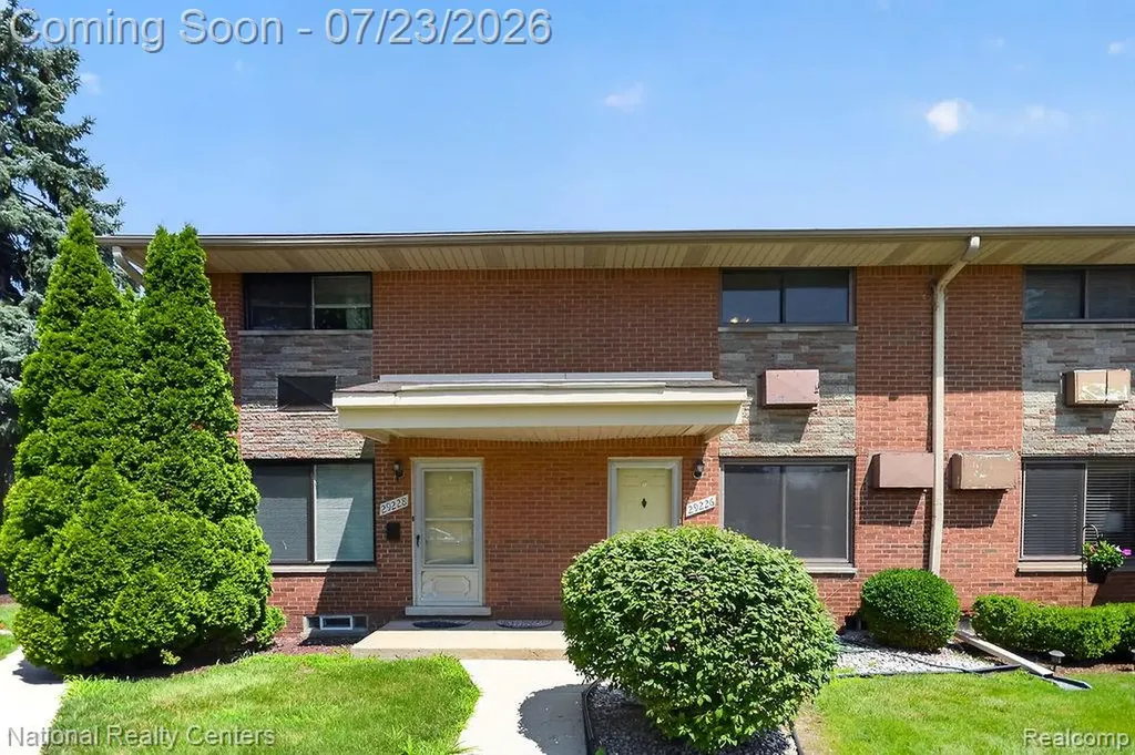 29226 Tessmer Court Madison Heights City MI 48071