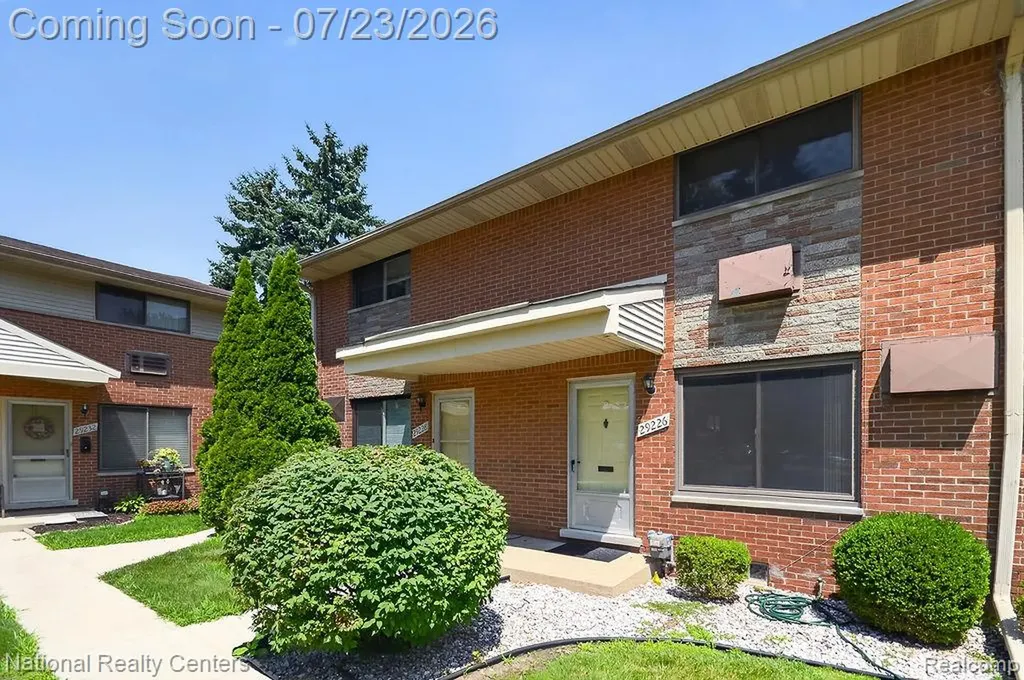 29226 Tessmer Court Madison Heights City MI 48071