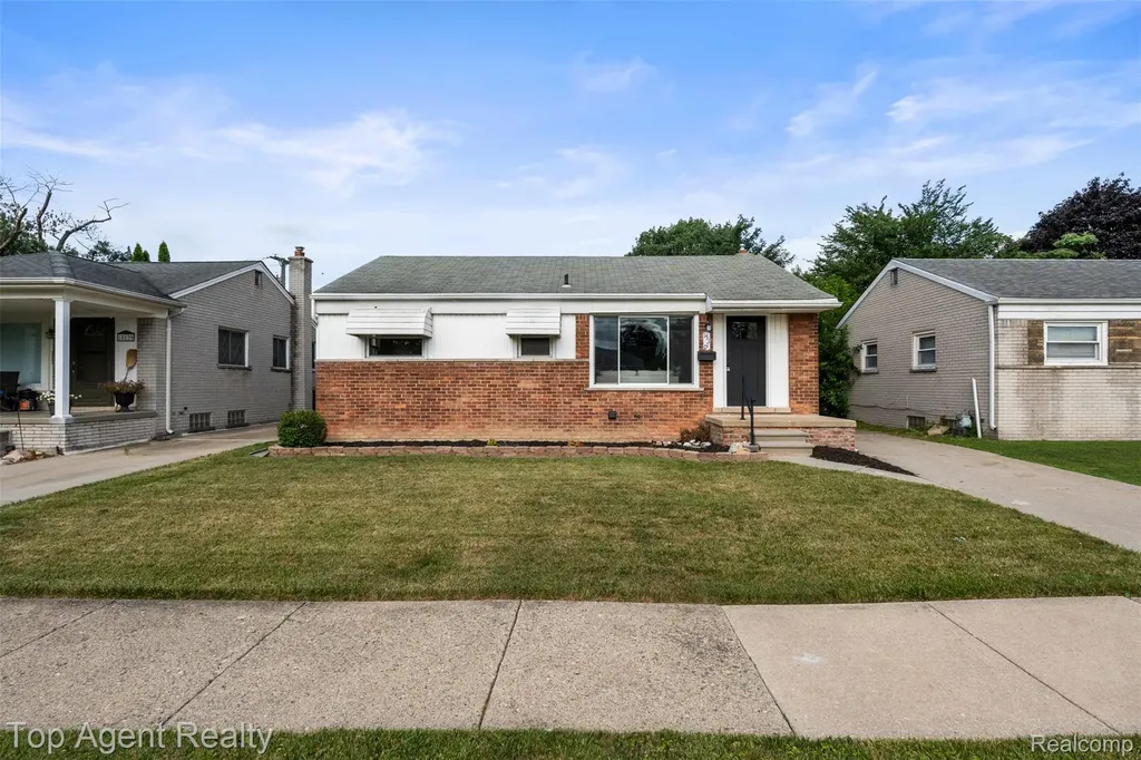 15110 Drake Street Southgate City MI 48195