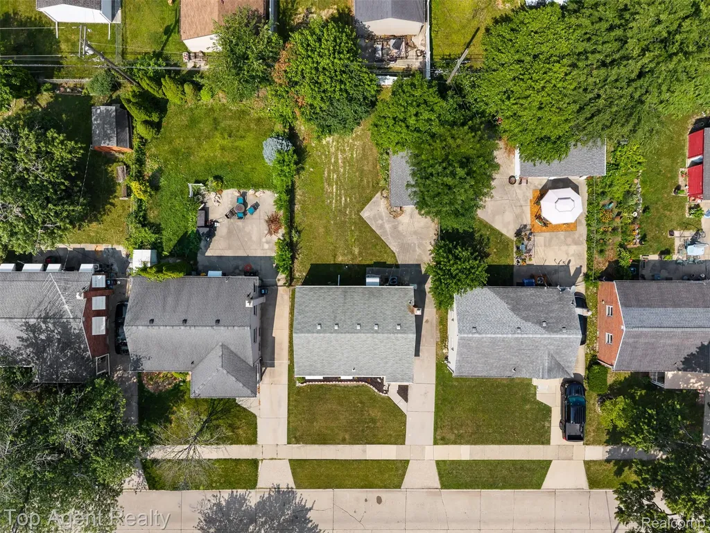 15110 Drake Street Southgate City MI 48195