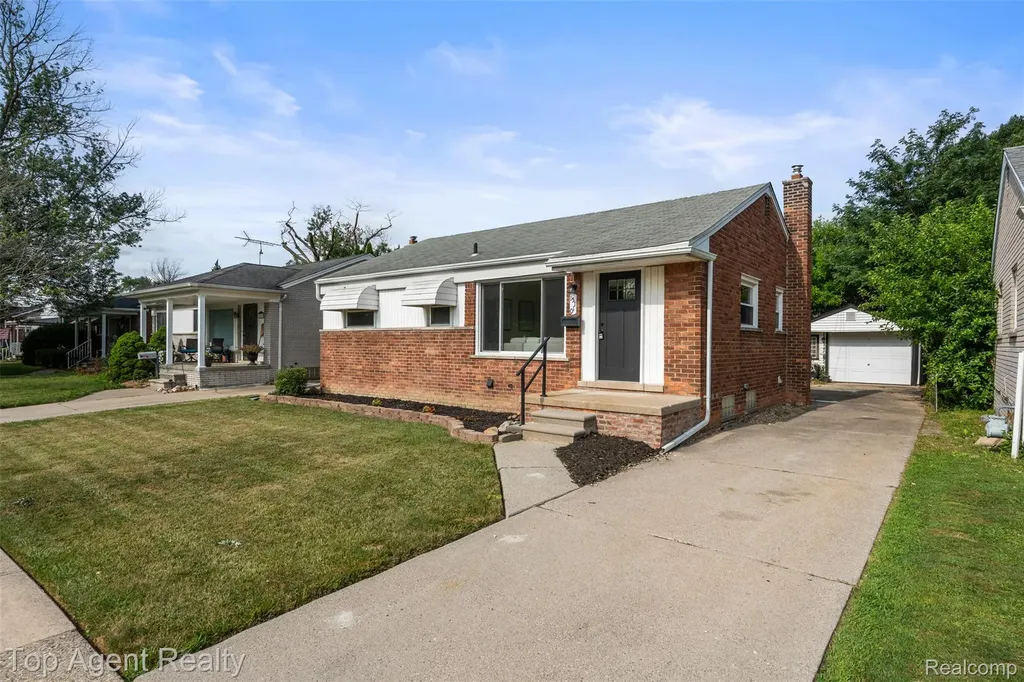 15110 Drake Street Southgate City MI 48195