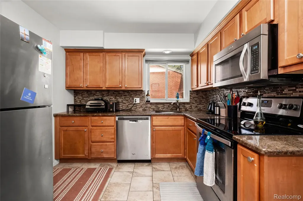 14123 Foch Street Livonia City MI 48154
