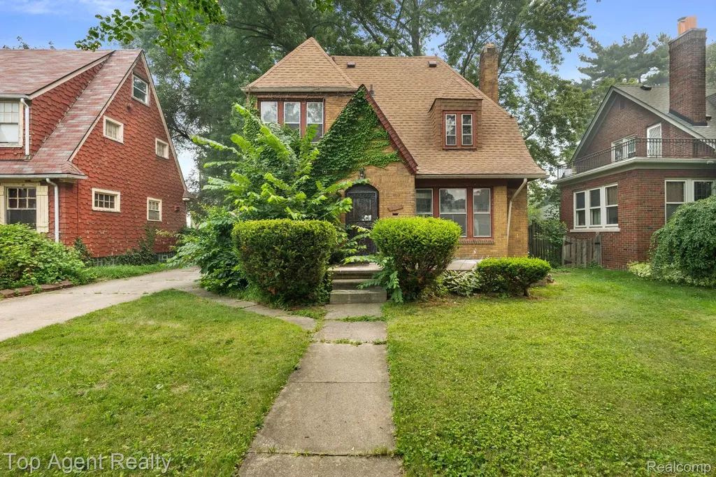 18642 Lancashire Street Detroit City MI 48223