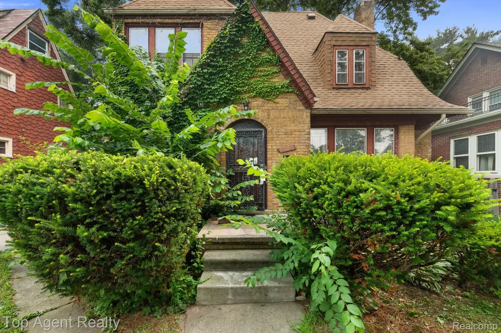 18642 Lancashire Street Detroit City MI 48223