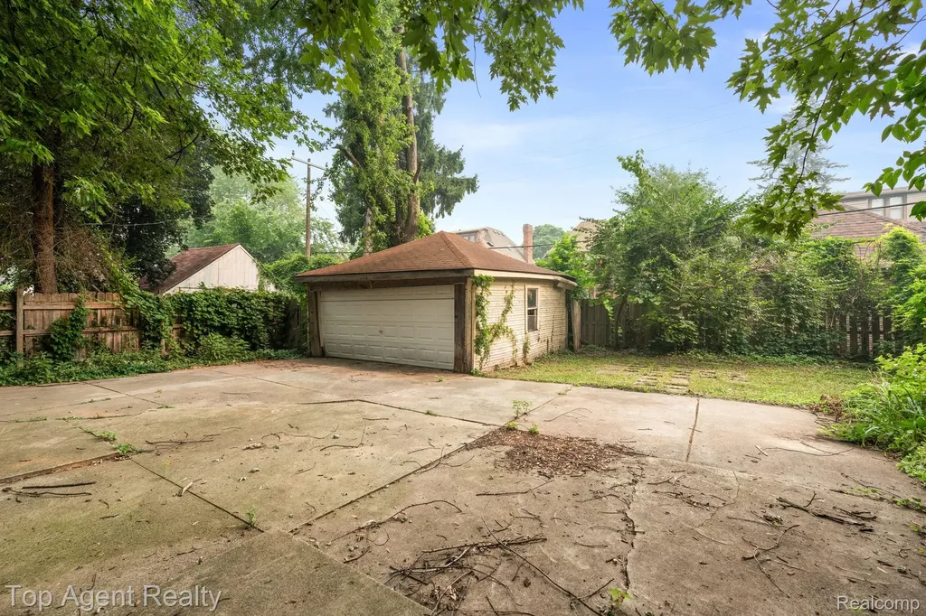 18642 Lancashire Street Detroit City MI 48223