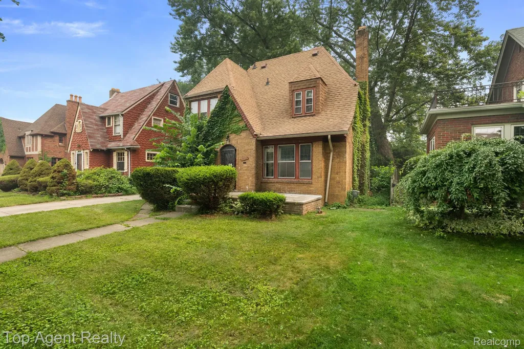 18642 Lancashire Street Detroit City MI 48223