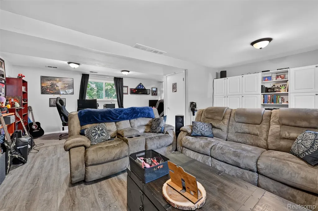 4290 Sulgrave Drive Flint Charter Township MI 48473