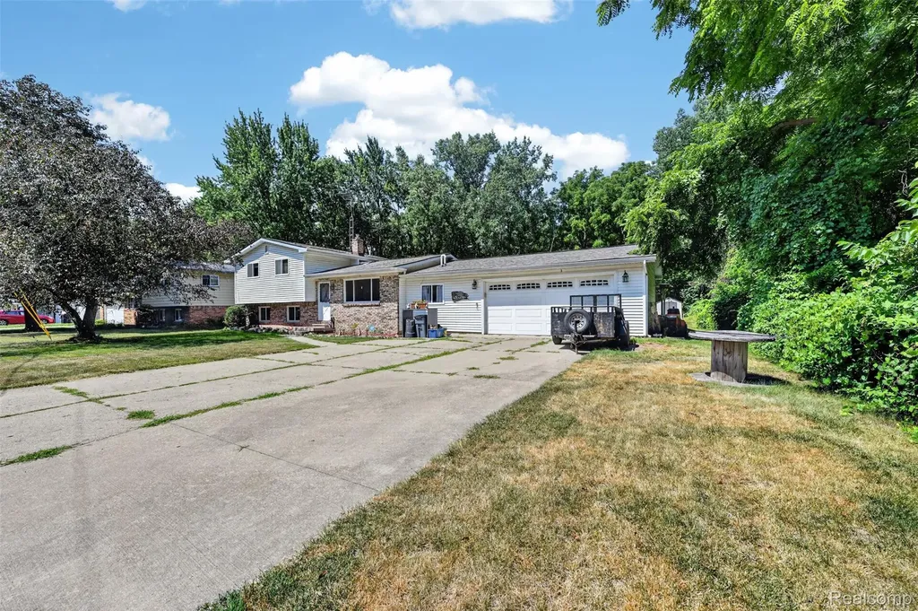 4290 Sulgrave Drive Flint Charter Township MI 48473