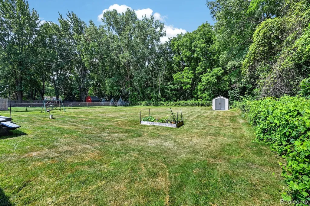 4290 Sulgrave Drive Flint Charter Township MI 48473