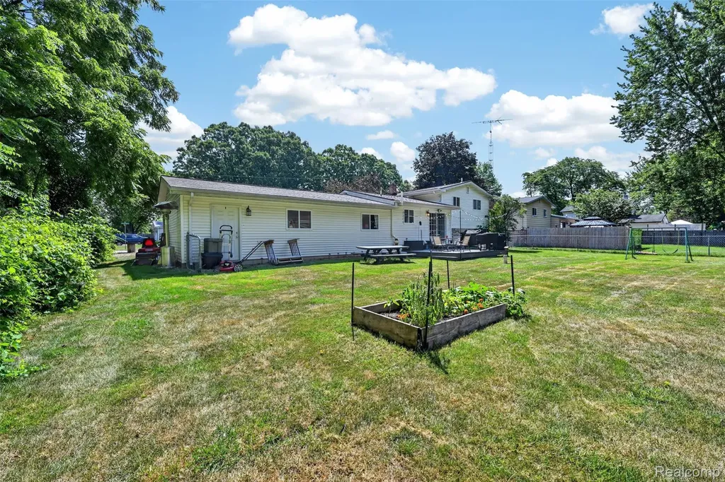 4290 Sulgrave Drive Flint Charter Township MI 48473