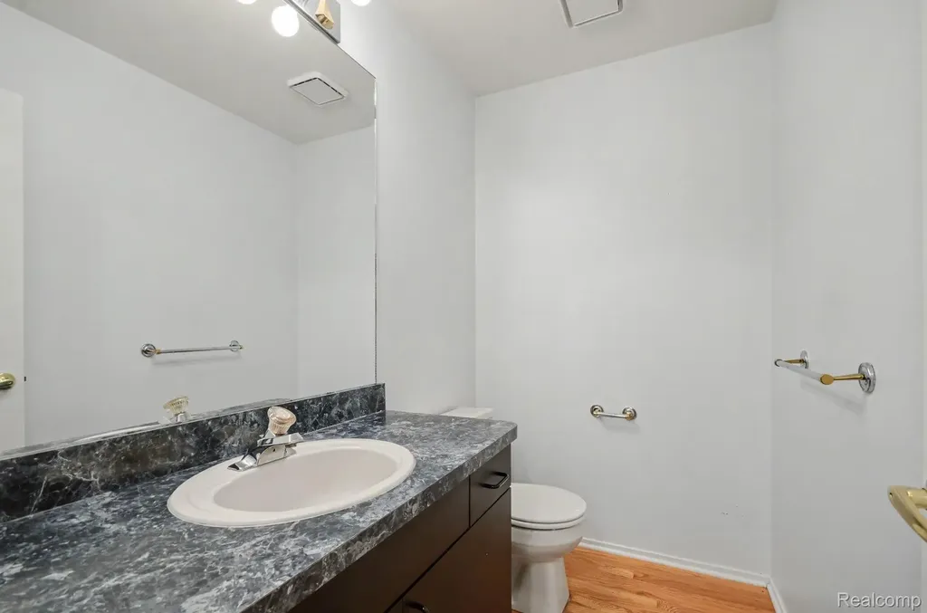 6329 Mission Drive West Bloomfield Charter Township MI 48324