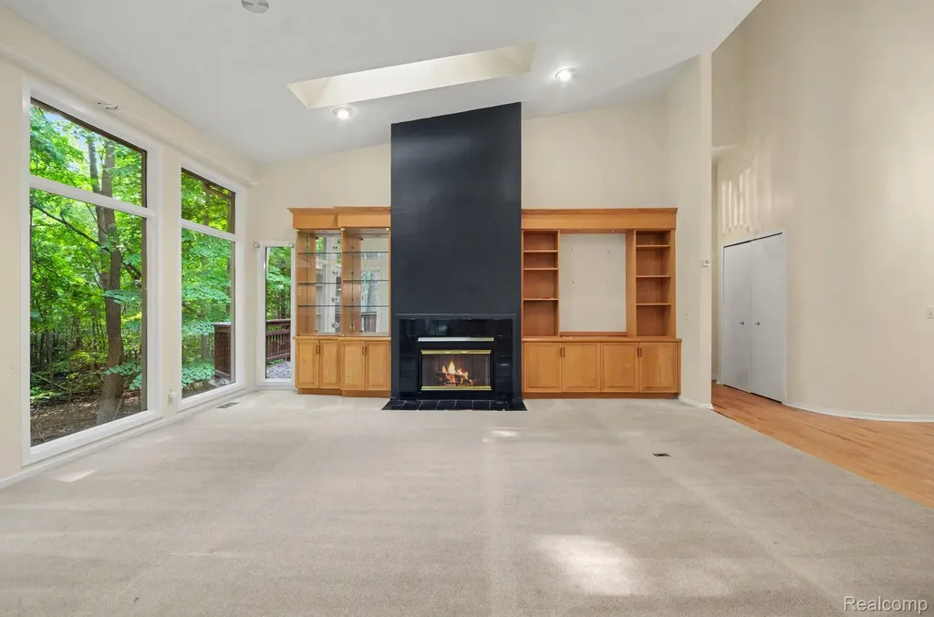6329 Mission Drive West Bloomfield Charter Township MI 48324