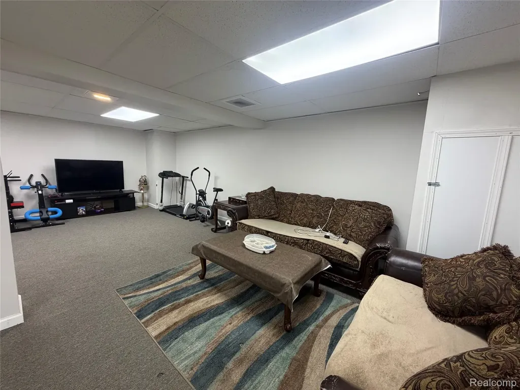 37540 Rosebush Street Sterling Heights City MI 48310