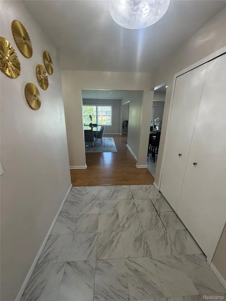 37540 Rosebush Street Sterling Heights City MI 48310