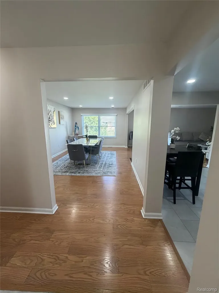 37540 Rosebush Street Sterling Heights City MI 48310