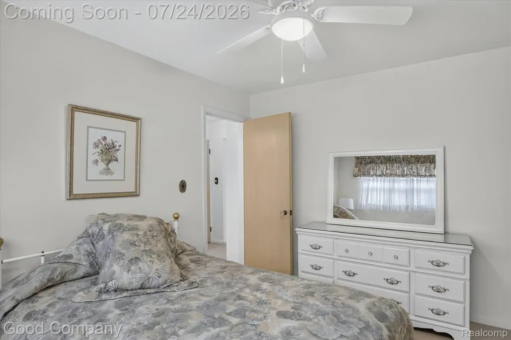 25719 San Rosa Drive St. Clair Shores City MI 48081