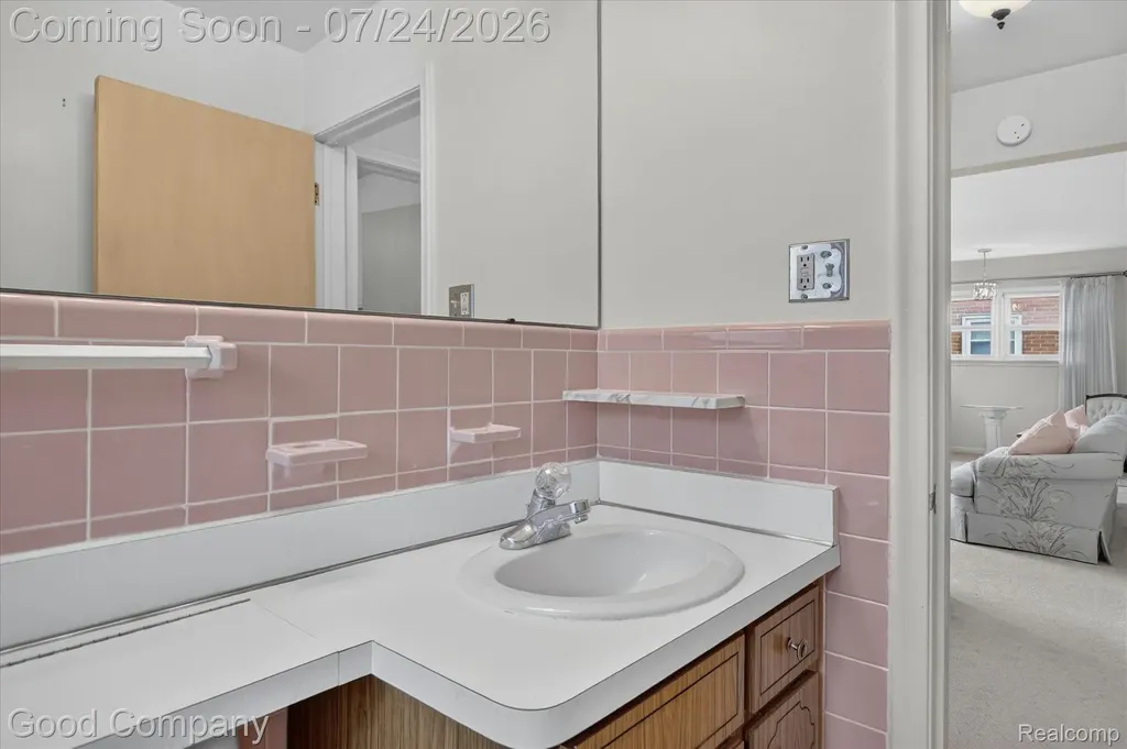 25719 San Rosa Drive St. Clair Shores City MI 48081