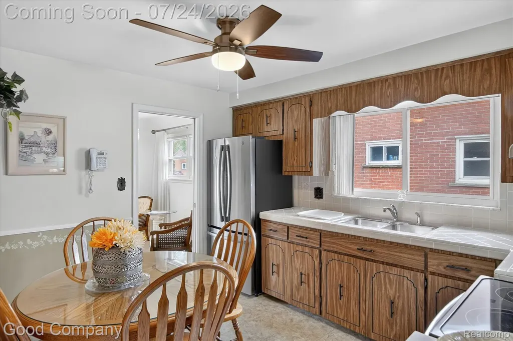 25719 San Rosa Drive St. Clair Shores City MI 48081