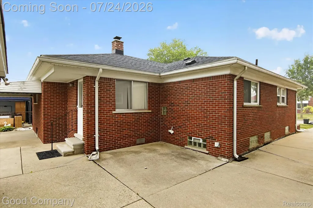 25719 San Rosa Drive St. Clair Shores City MI 48081
