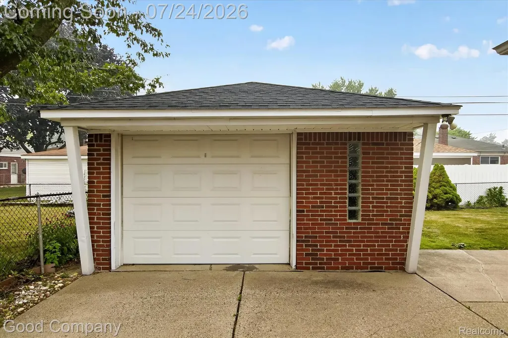 25719 San Rosa Drive St. Clair Shores City MI 48081